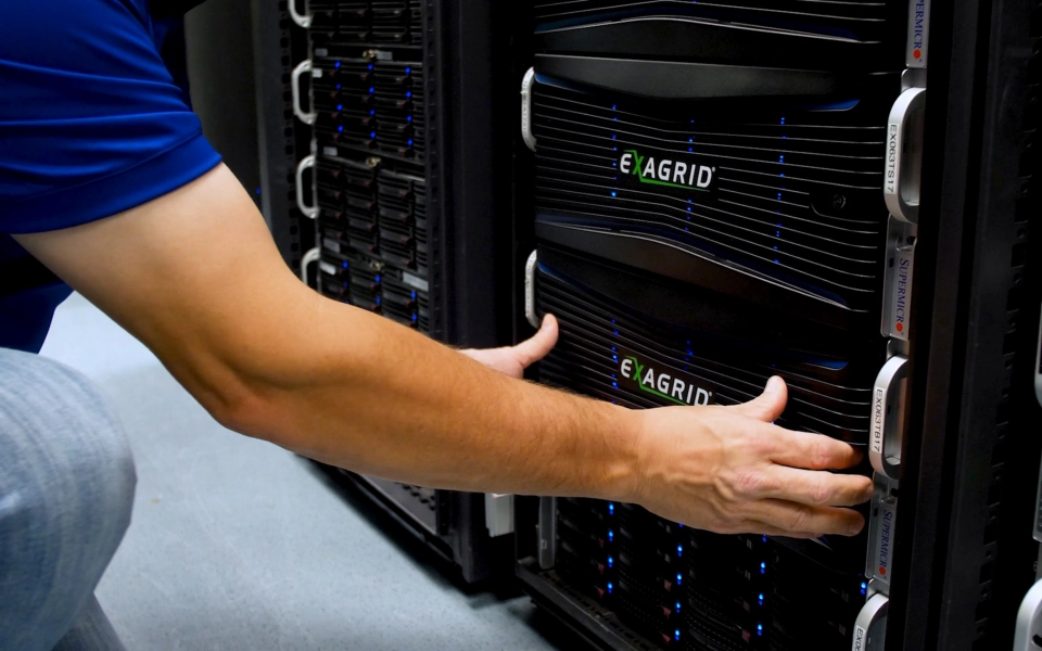 Kako zagotovite operativno odpornost in neprekinjeno varnost podatkov